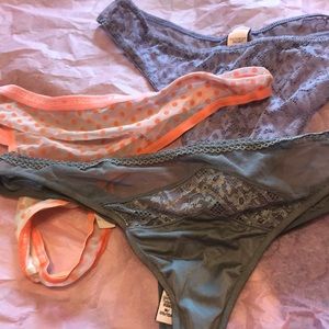 Lot of 3 thongs